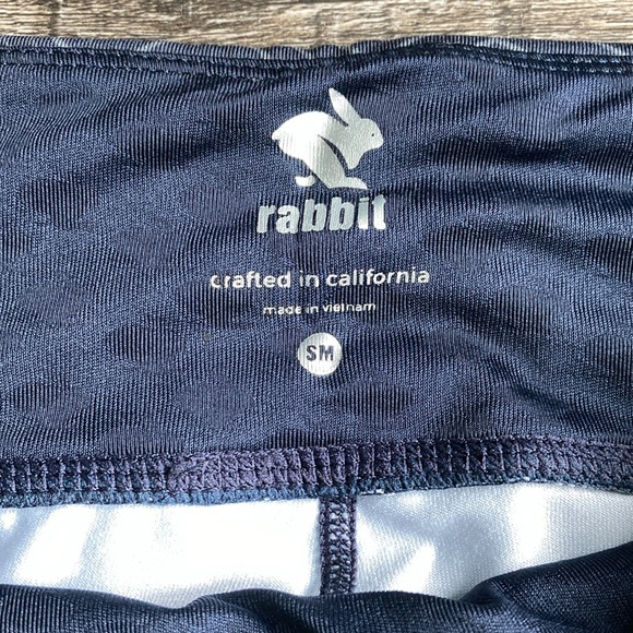 Rabbit Running Capris - Picture 4 of 8